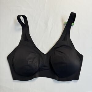 Hanes DHHU42 Ultra-Light Comfort V-Neck Wireless Bra Black Size Large